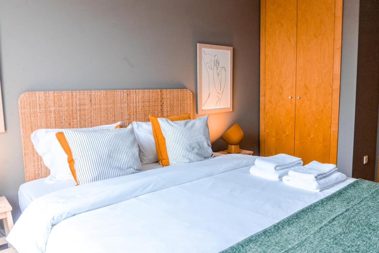 Sunny Studio In The Heart Of Lapa - 5Min Walk To Metro! Porto Buitenkant foto
